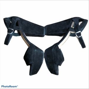 ON SALE💥 Via Spiga Suede Leather  Heel Sz 9